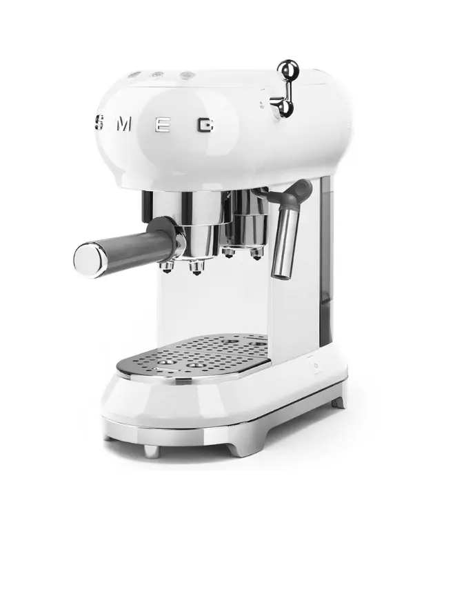 SMEG pusiau automatinis kavos aparatas baltas