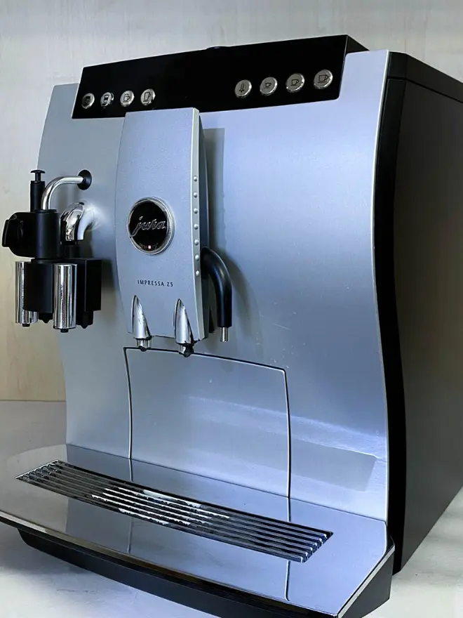 automatinis kavos aparatas Jura Impressa Z5 2GEN