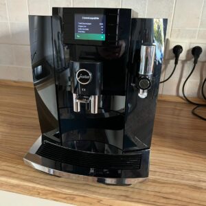 JURA E6 (paruošta 5500 p.)